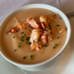 The Capital Grille signature dishes Filet Mignon
Lobster Bisque
Lollipop Lamb Chops
